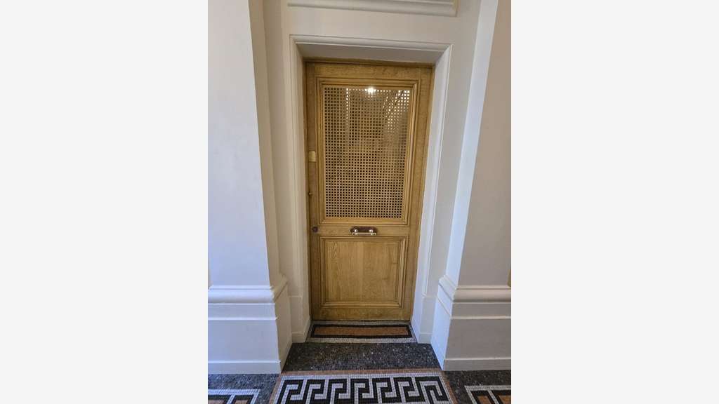 Vente cave rare à Neuilly sur Seine Métro Sablons