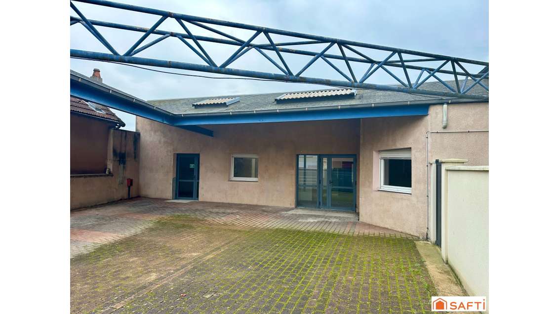 Vente local commercial 470m² Nevers empl strat