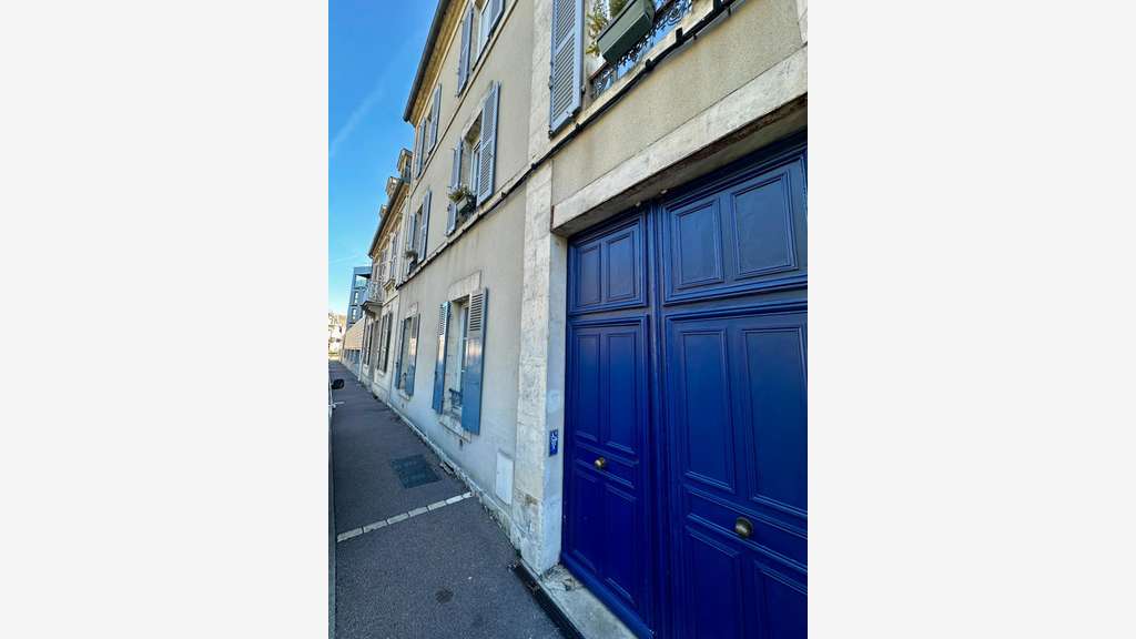 Local commercial de 109 m2 en hyper centre
