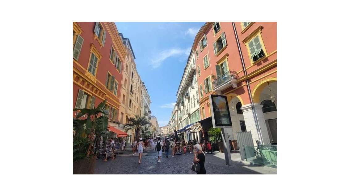 A vendre droit au bail de 140m² à Nice Carré d'Or