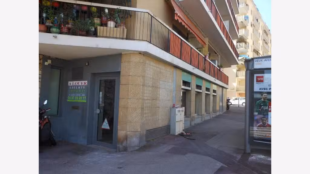 Local commercial de 175m² à vendre à Nice Nord