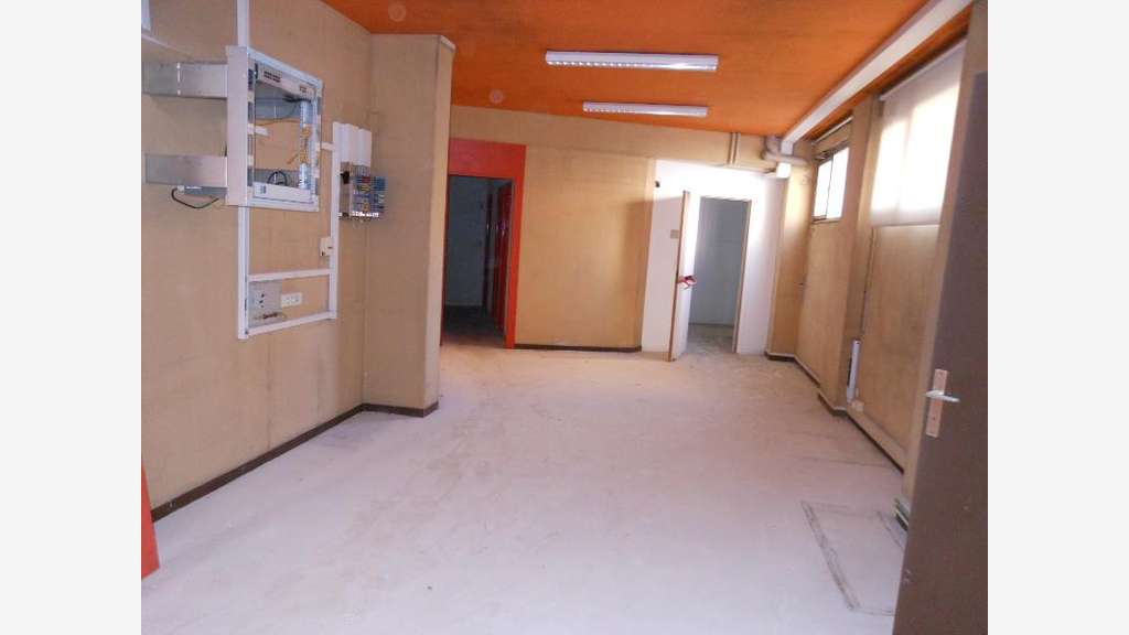 Local commercial de 175m² à vendre à Nice Nord