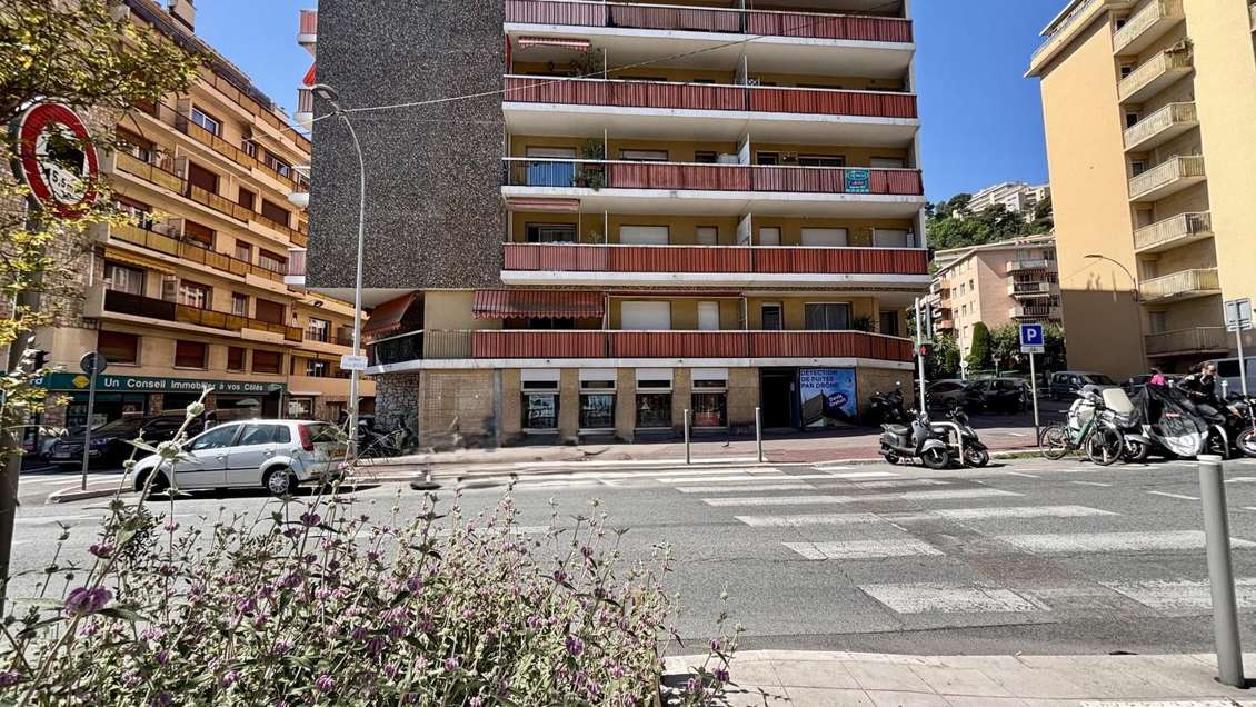 AV murs commerciaux de 173m² à Nice Cyrille Besset