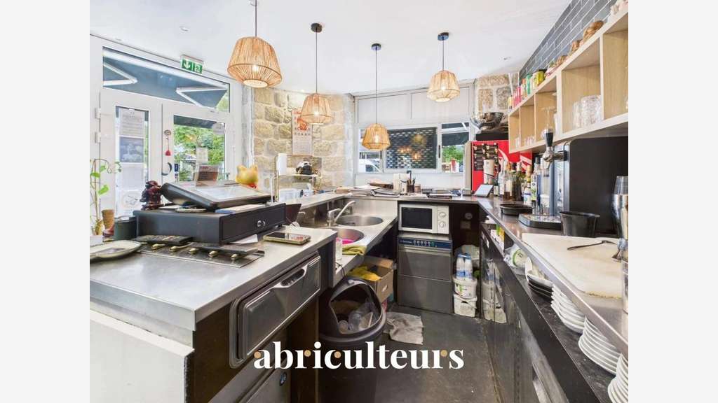 Restaurant clé en main de 82 m² - entièrement ré