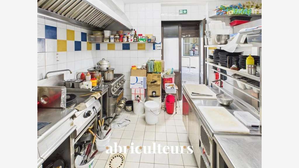 Restaurant clé en main de 82 m² - entièrement ré