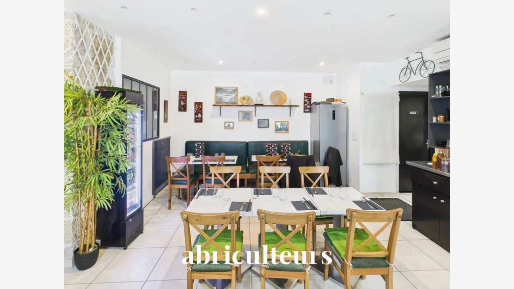 Restaurant clé en main de 82 m² - entièrement ré