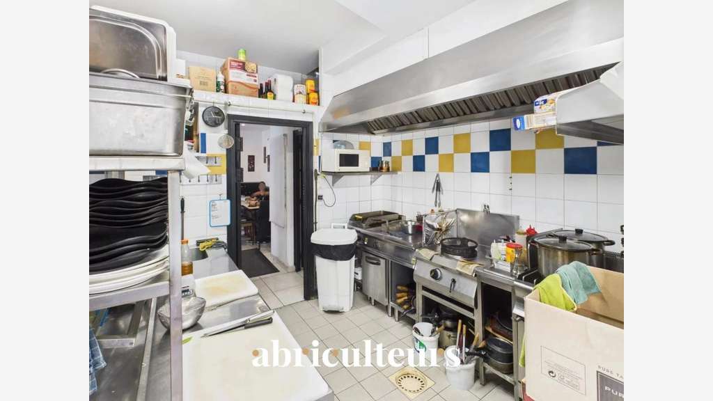 Restaurant clé en main de 82 m² - entièrement ré