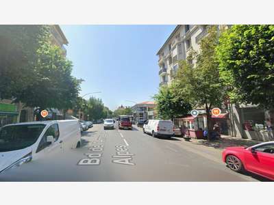 06- MURS COMMERCIAUX LIBRES 7 BD ARMEE DES ALPES N