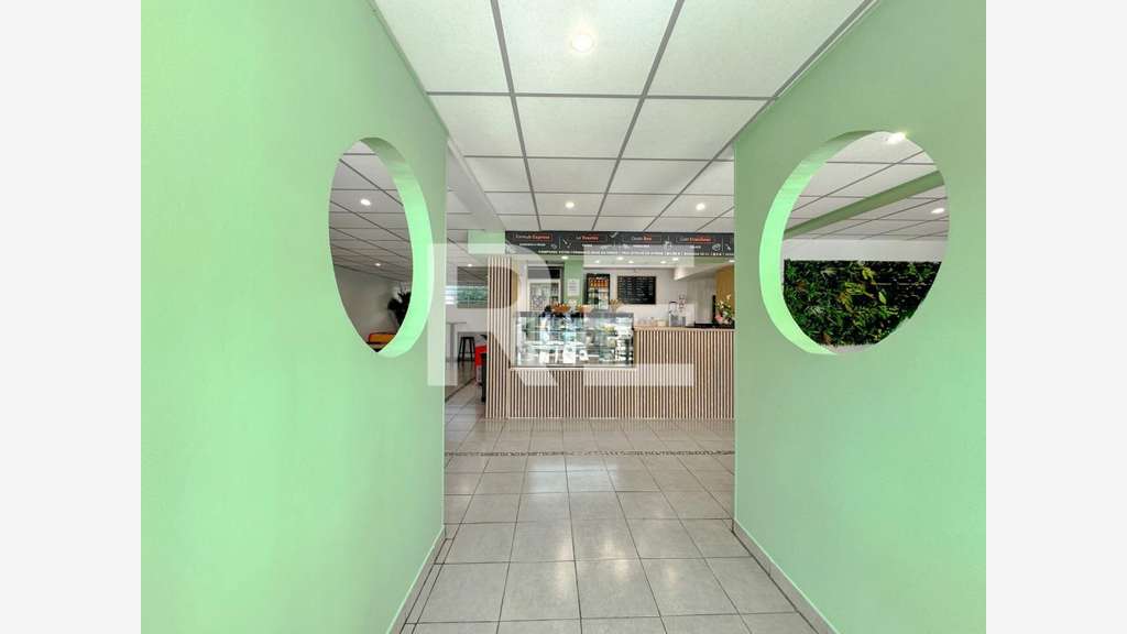 Cède murs commerciaux de 109m² à Nîmes Montaury
