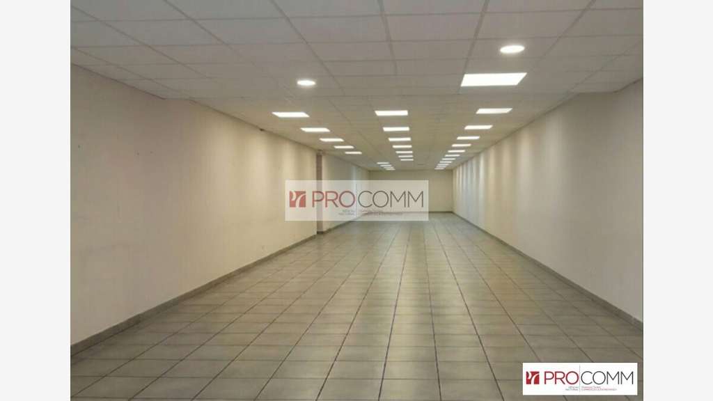 AV local commercial 250m² Nîmes bel emplacement