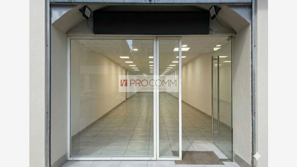AV local commercial 250m² Nîmes bel emplacement