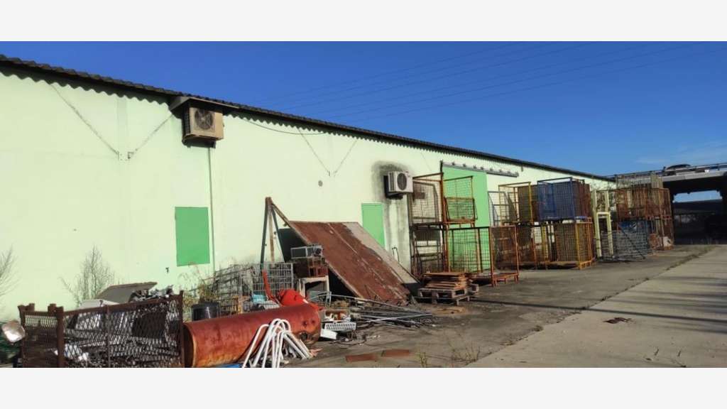 Local, Hangar, Entrepôt de 2800m² sur terrain de 7