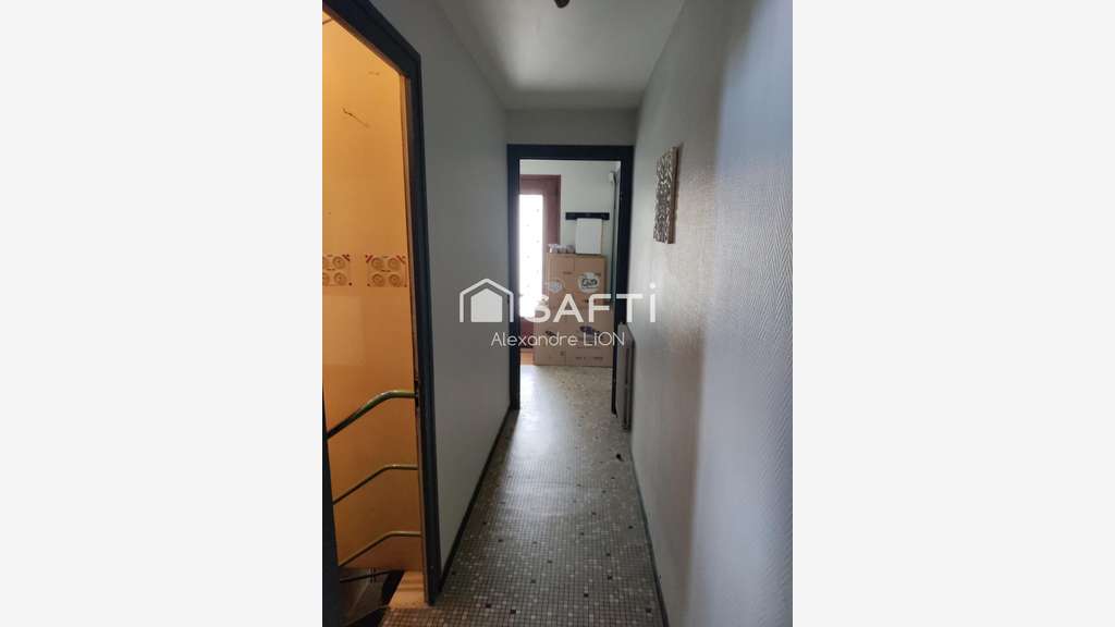 Venez visiter cette Maison de 139m² sur sous sol