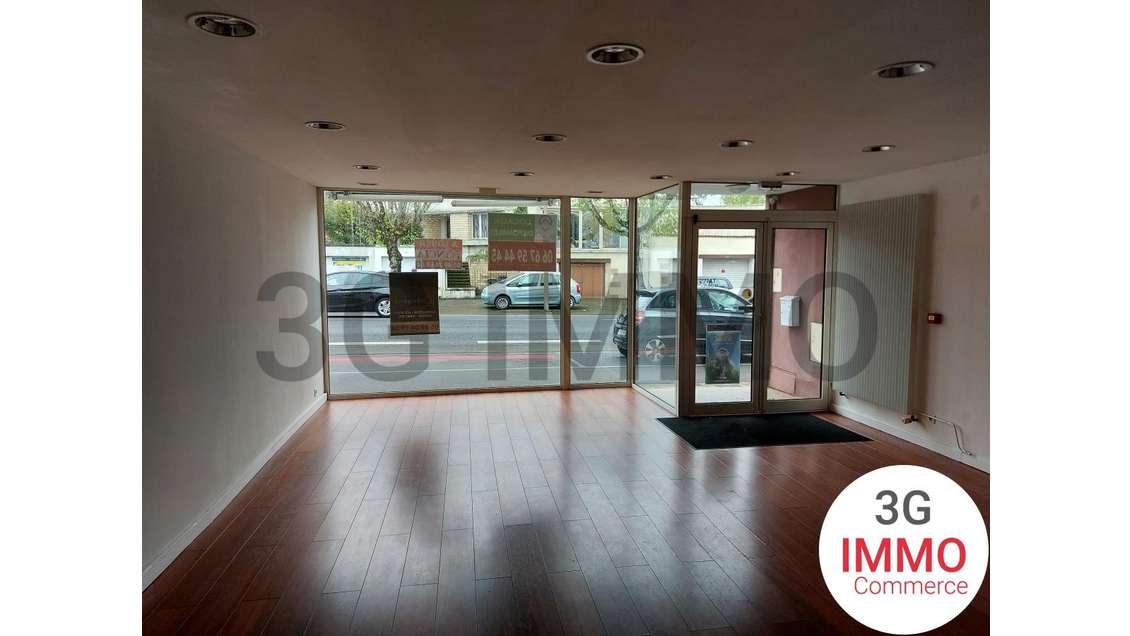 Vente local commercial à Niort proche Av. de Paris