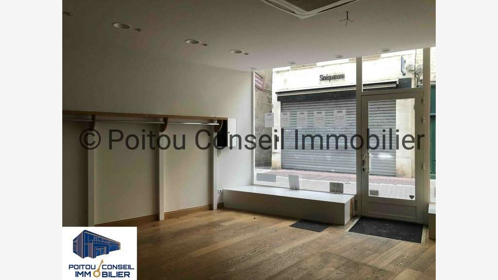 Immeuble commercial de 171m² à vendre à Niort