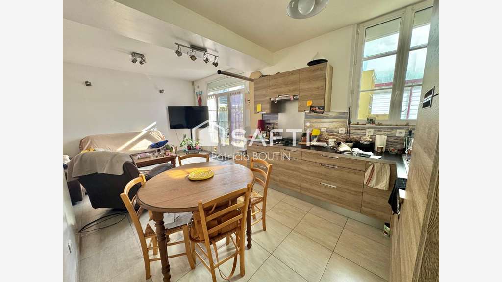 AV local 473m² + fonds boulangerie + maison Niort