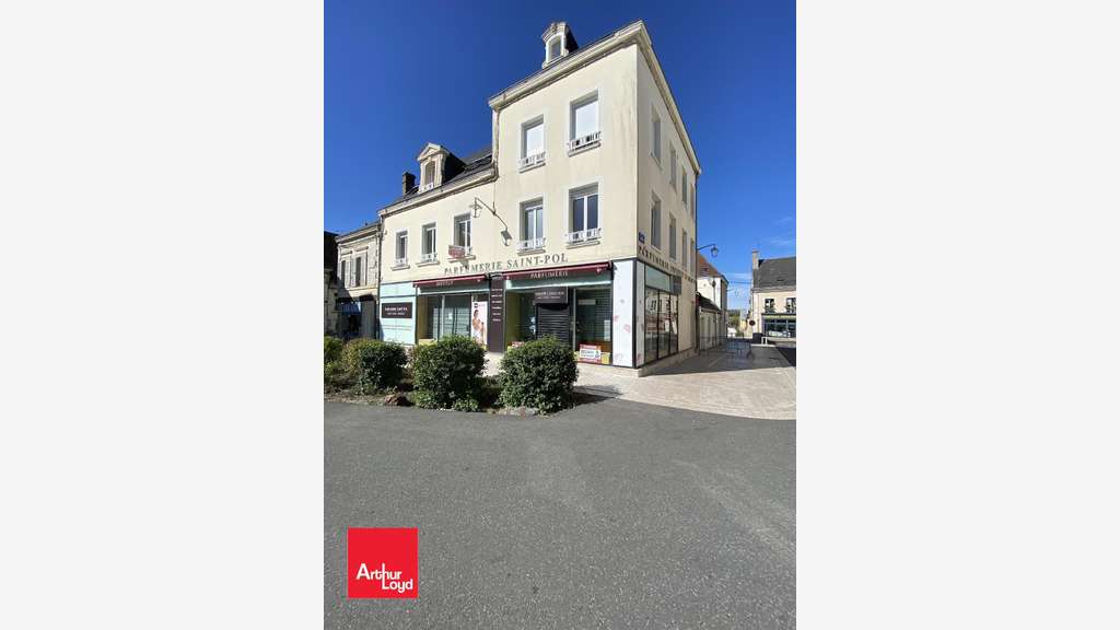 À VENDRE  IMMEUBLE MIXTE  ENV. 340 M²  NOGENT L