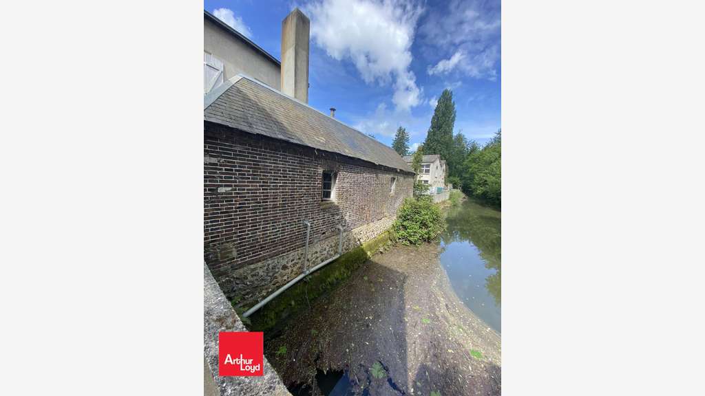 AV ensemble immobilier 2680m² à Nogent-sur-Eure