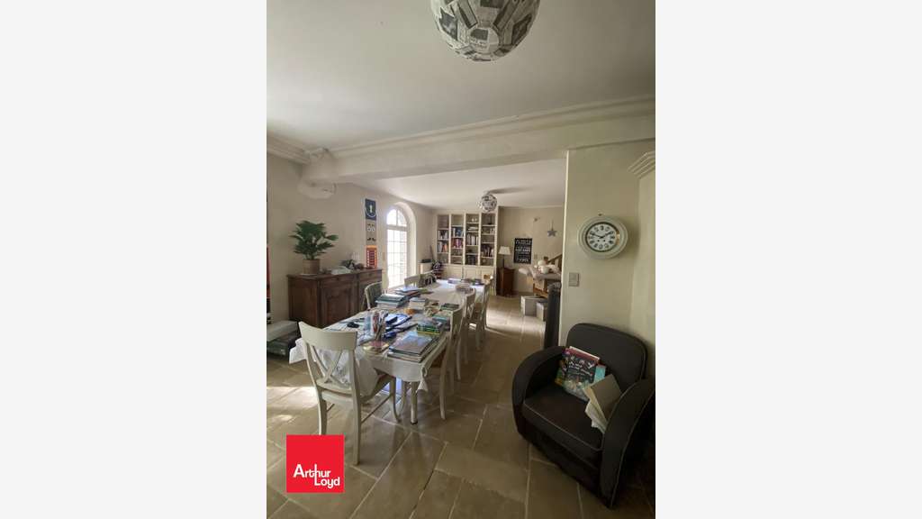 AV ensemble immobilier 2680m² à Nogent-sur-Eure