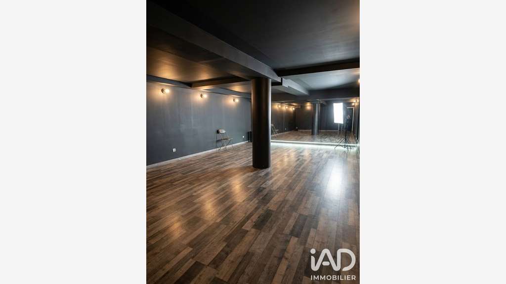 Vente local professionnel 123m² à Noisy-le-Grand