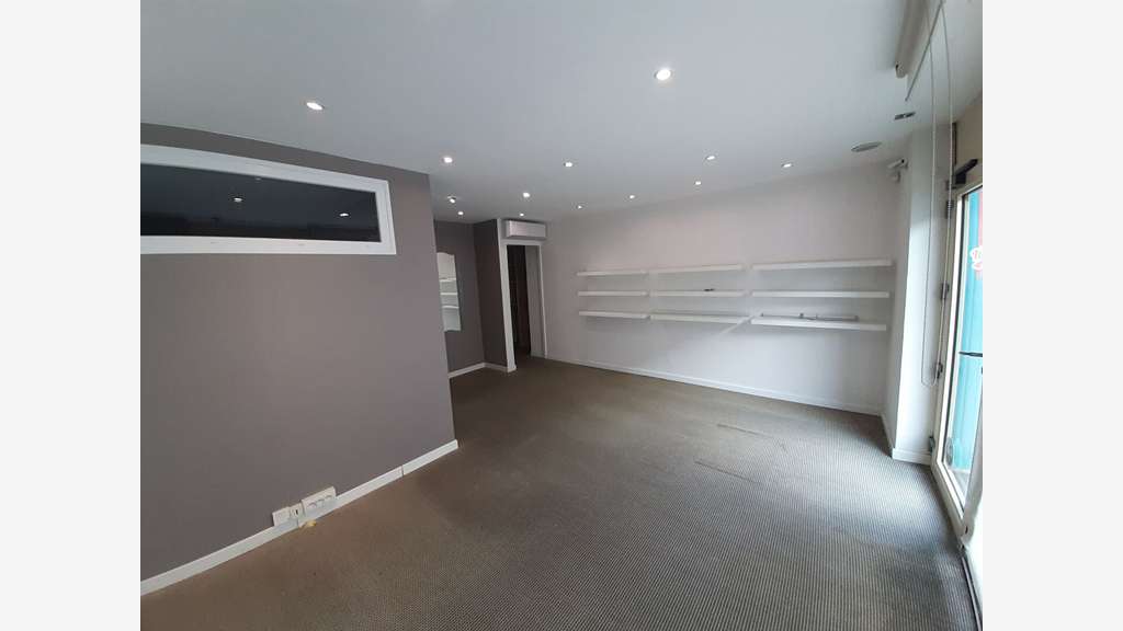 Vente local commercial 120m² Nort Sur Erdre centre