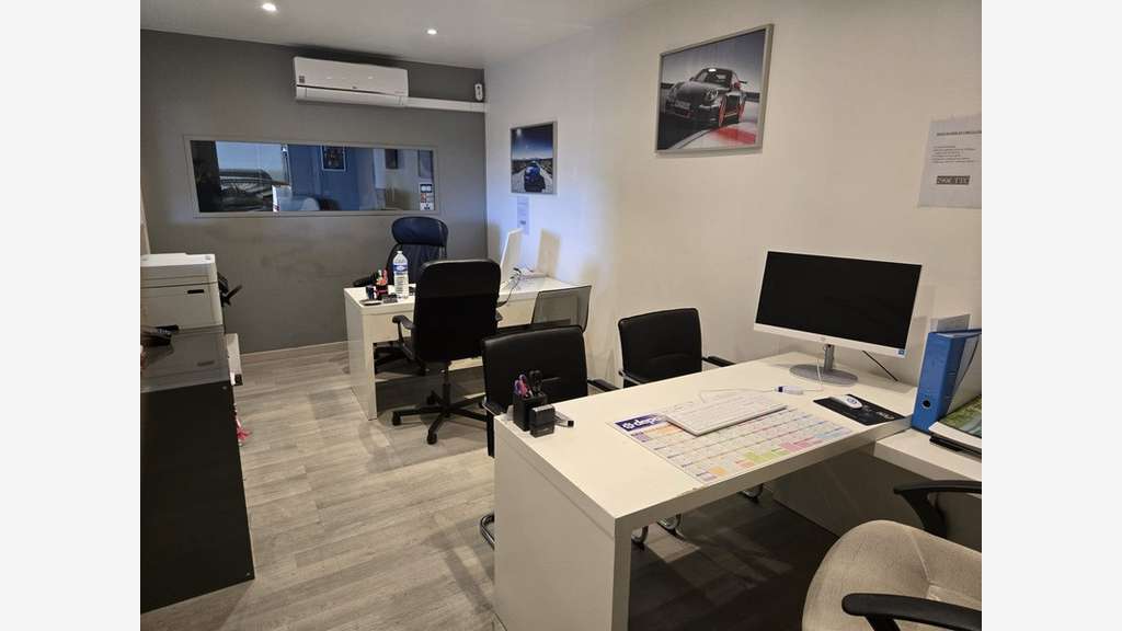 Superbe local 330m² à vendre secteur Tours Nord