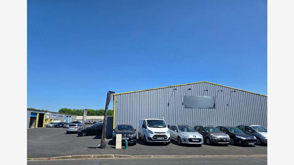 Superbe local 330m² à vendre secteur Tours Nord