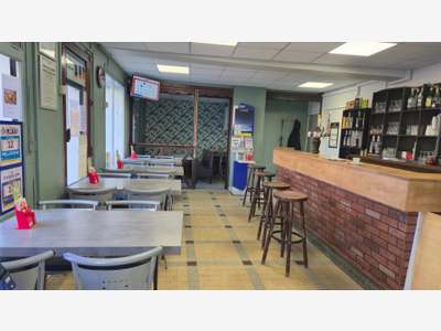 Vente immeuble à usage commercial 160m² à Oissel