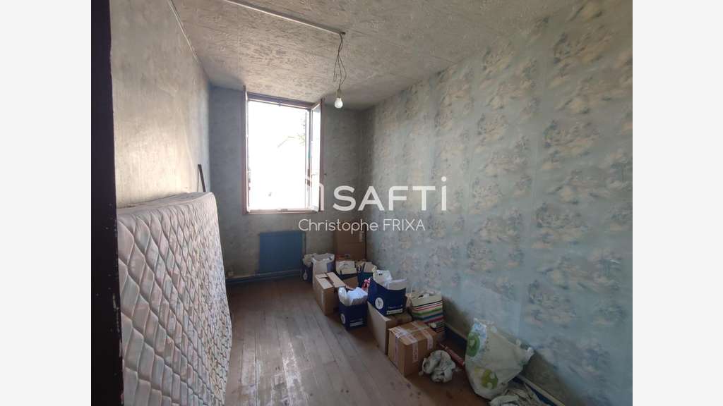 Vente immeuble à usage commercial 160m² à Oissel