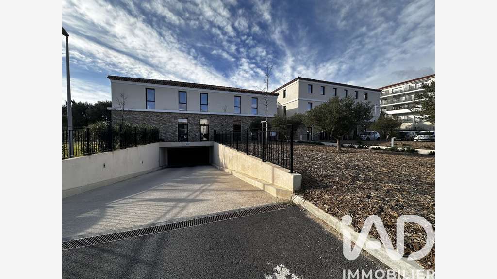 Vente local commercial neuf 200m² à Ollioules