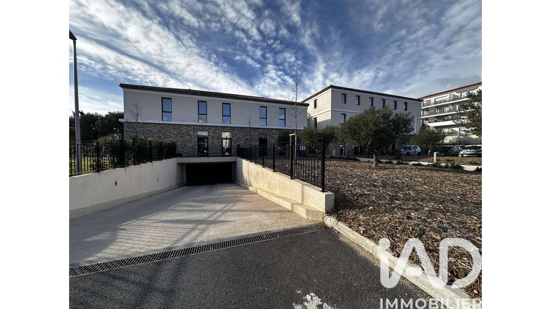 Vente local commercial neuf 200m² à Ollioules