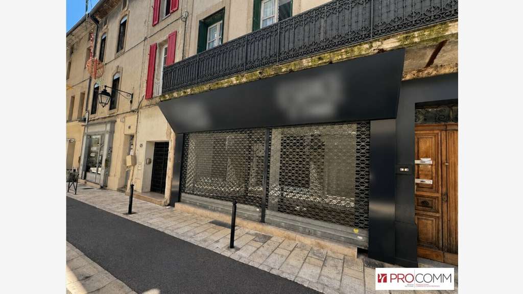 Local commercial de 70m² à vendre à Orange centre