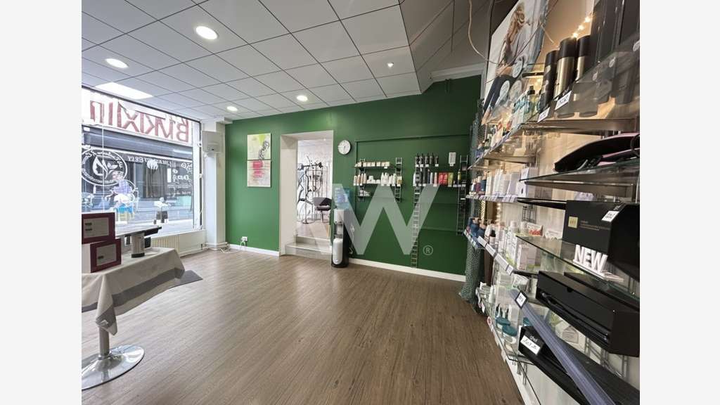 Vente local commercial de 128m² empl N°1 à Orléans