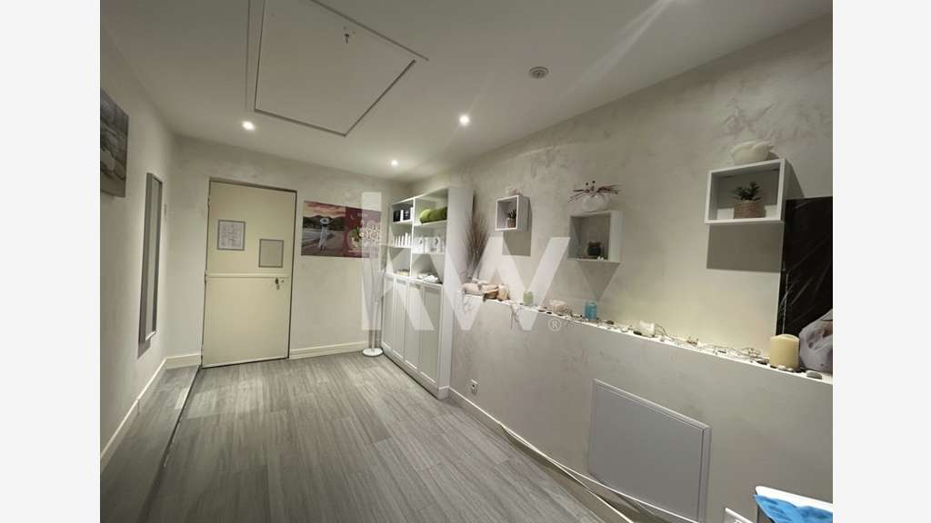 Vente local commercial de 128m² empl N°1 à Orléans