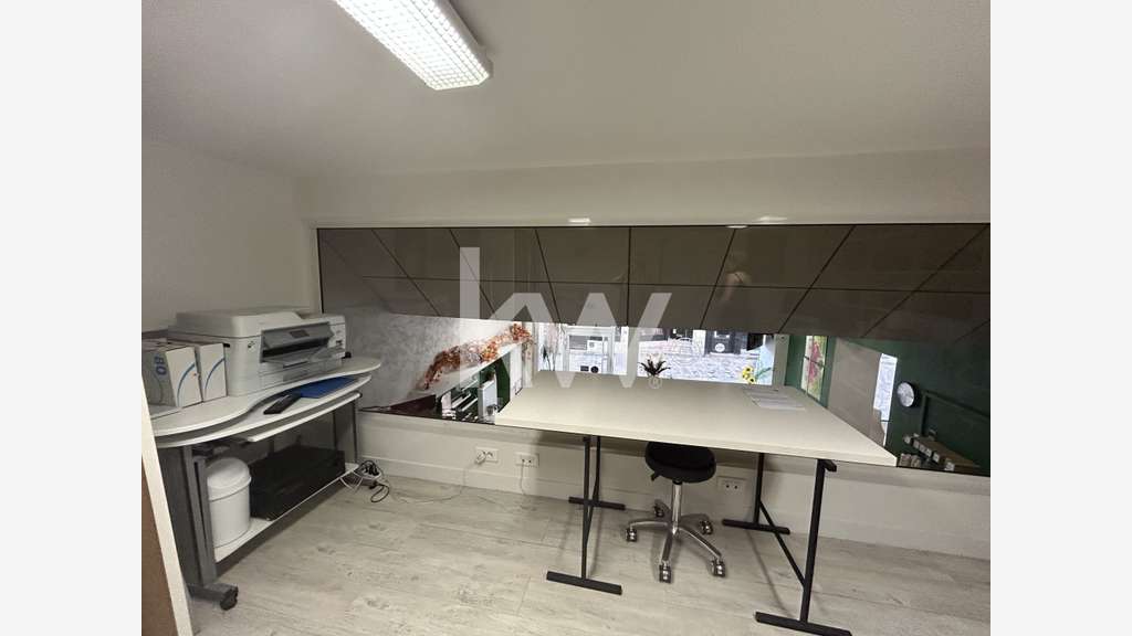 Vente local commercial de 128m² empl N°1 à Orléans