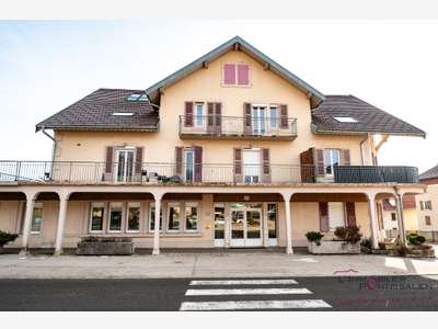Vente local ou appart 80m² en RDC à Oye et Pallet