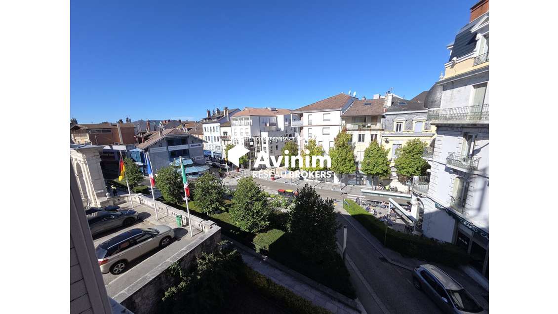 OYONNAX CENTRE – IMMEUBLE HÔTELIER 913 m² – POTEN