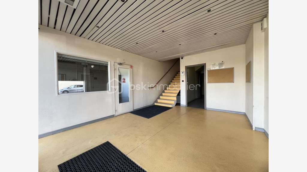 Vente local d'activité avec bureaux à Palaiseau