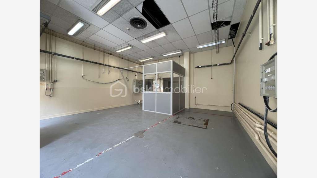 Vente local d'activité avec bureaux à Palaiseau