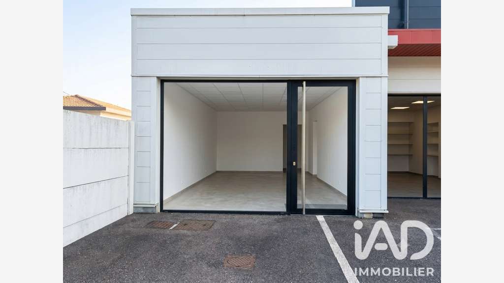 Vente local commercial de 45m² à Parentis-en-Born