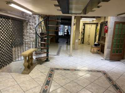 Vente local commercial de 140m² à Paris 75010
