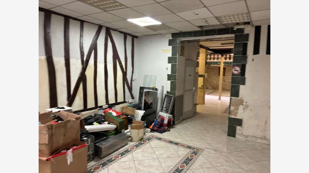 Vente local commercial de 140m² à Paris 75010