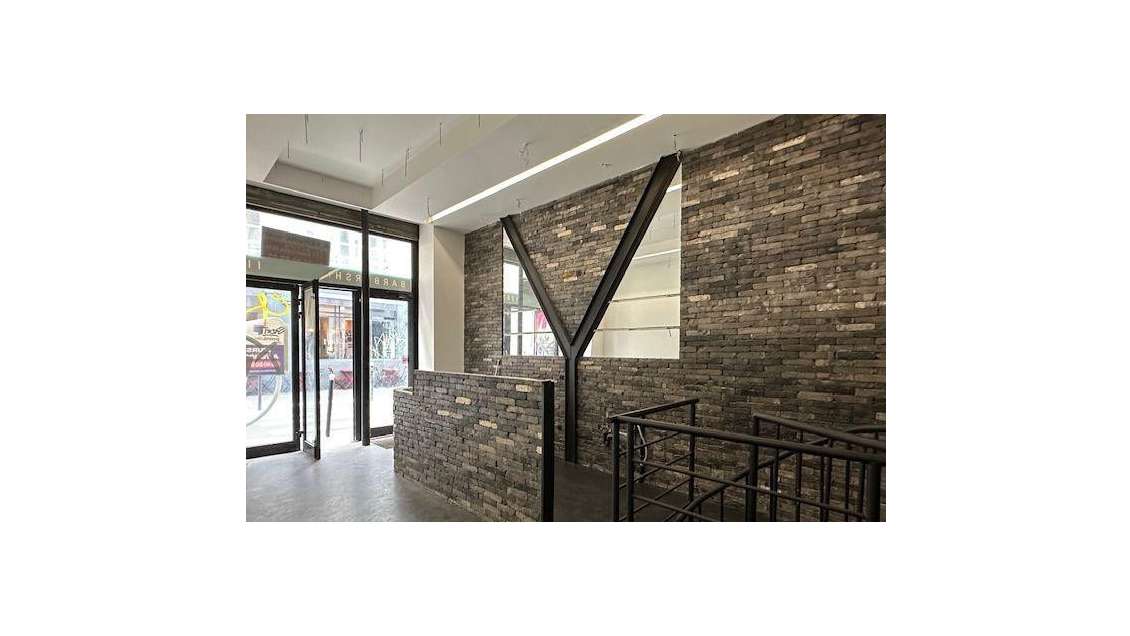 Vente murs commerciaux de 63m² à Paris 10