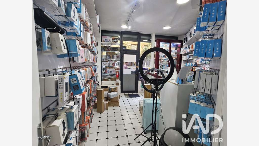 Cède bail local commercial de 48m² à Paris 75010