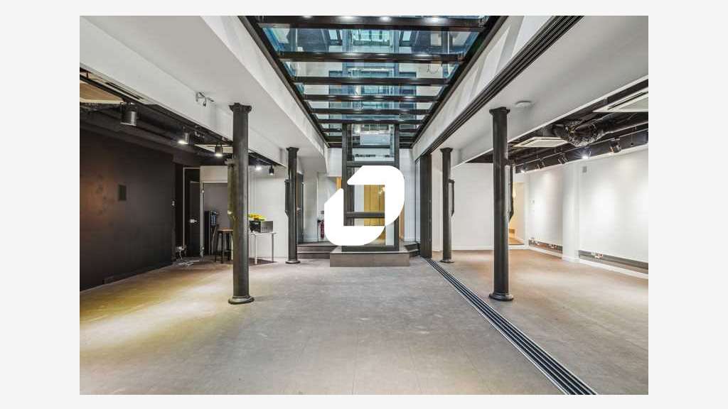 Vente Local commercial 900m² Paris