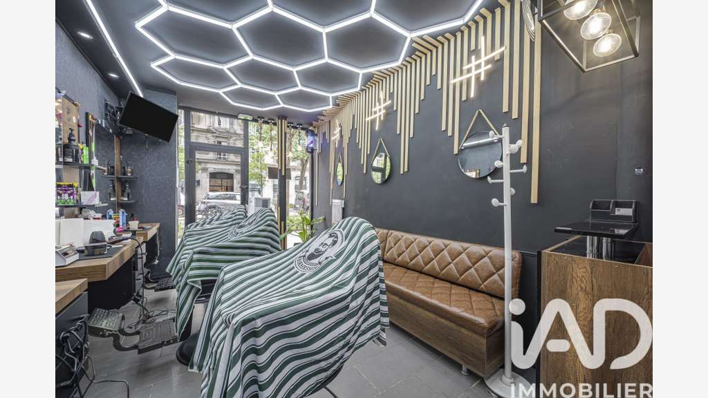Vente murs commerciaux à Paris 11e métro Voltaire