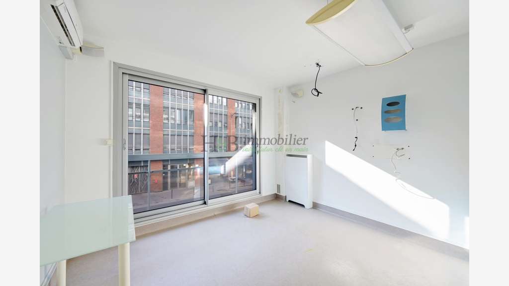 Local professionnel 50m² Paris 11 secteur Charonne