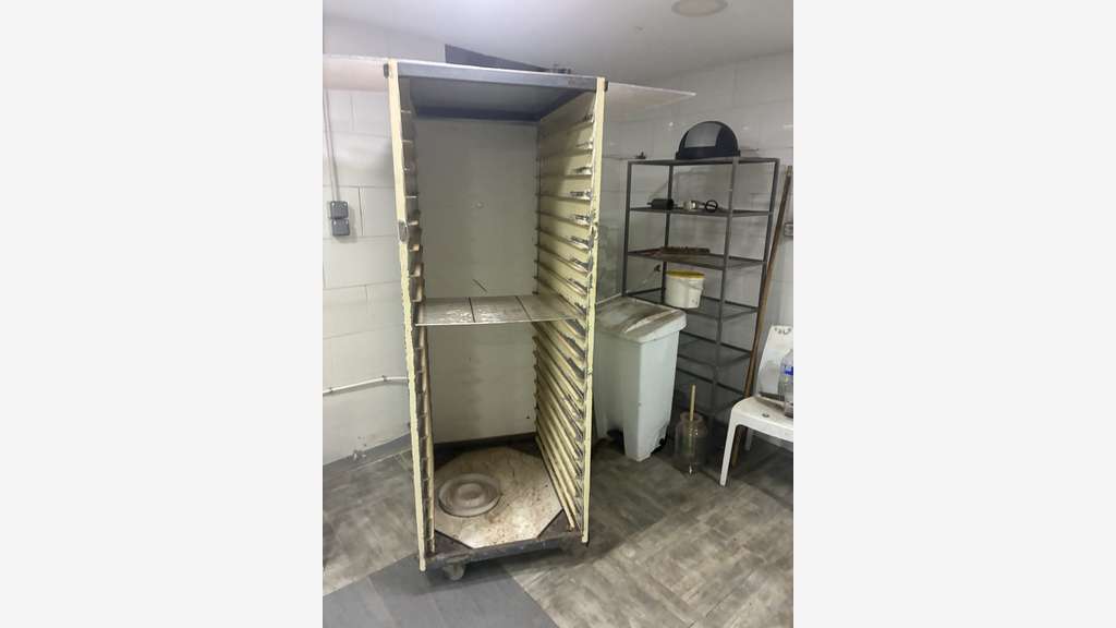 A VENDRE MURS LIBRES 190m² A PARIS 11ème