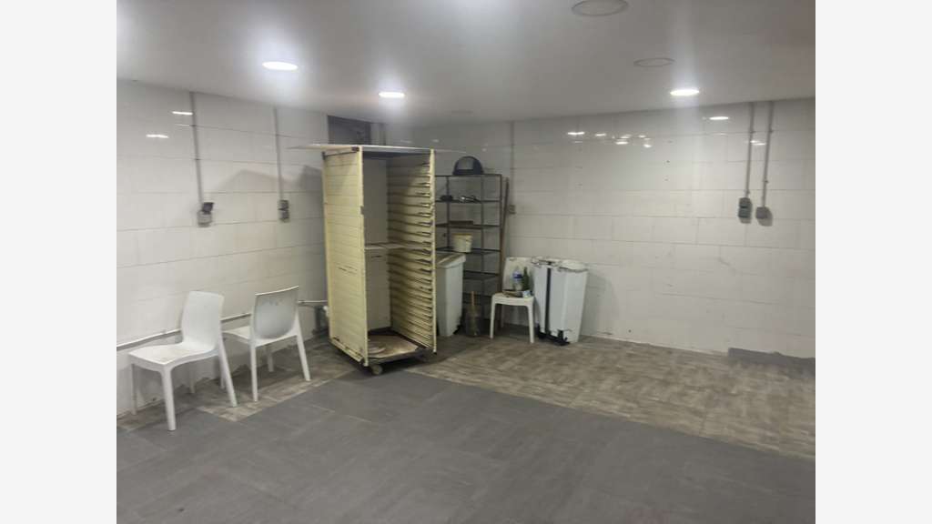 A VENDRE MURS LIBRES 190m² A PARIS 11ème