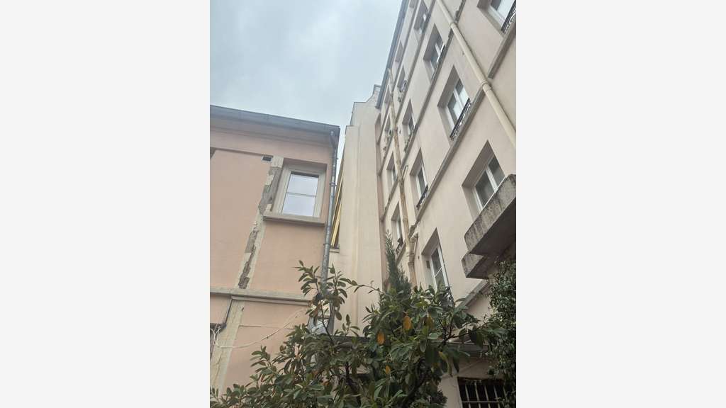 A vendre murs libres 190m² à Paris 11ème St Maur